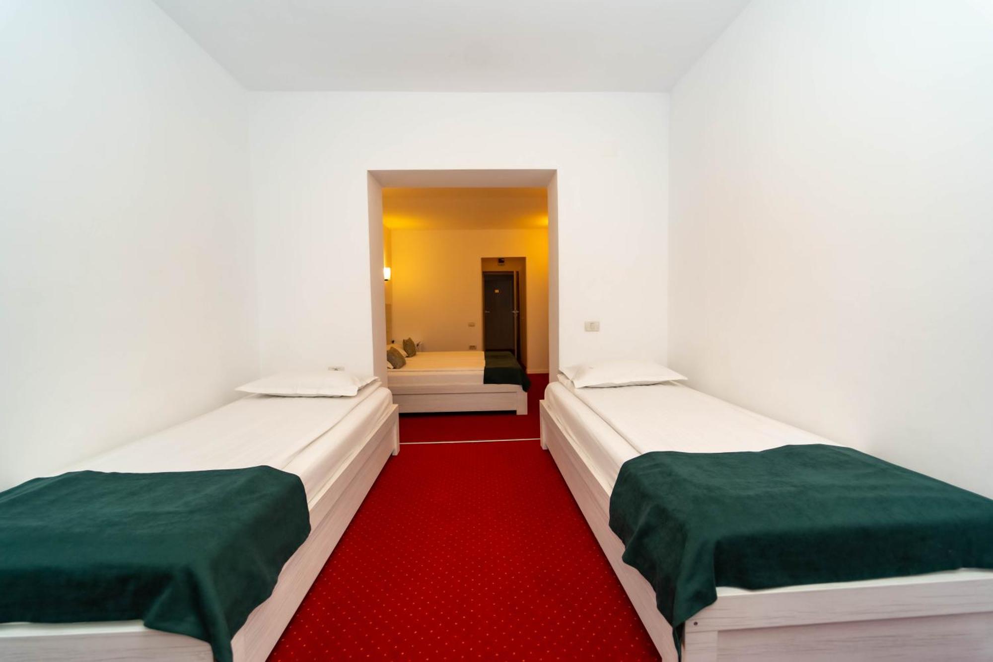 Hotel Cirus プレデアル エクステリア 写真